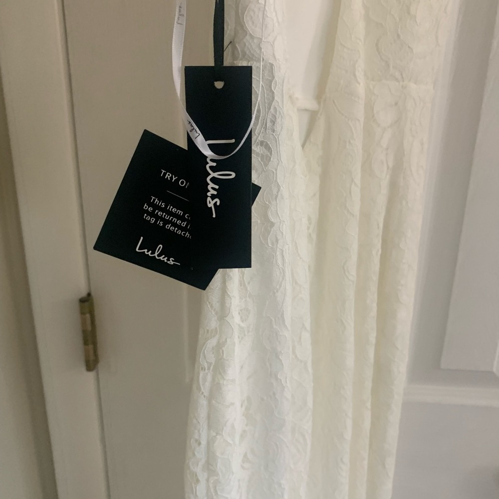 NWT Lulu’s off white wedding/ formal dress - Picture 3 of 10